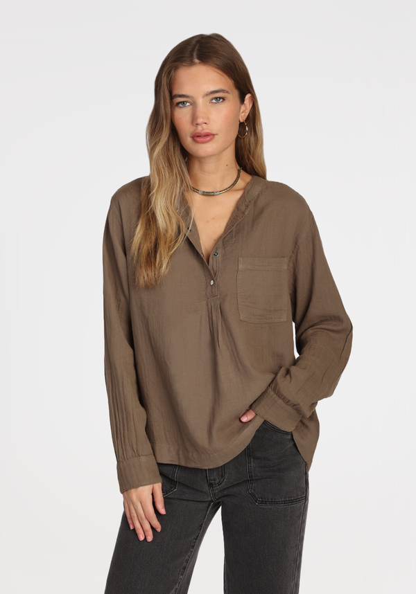 Kenzie Top w/Plain Snap Placket