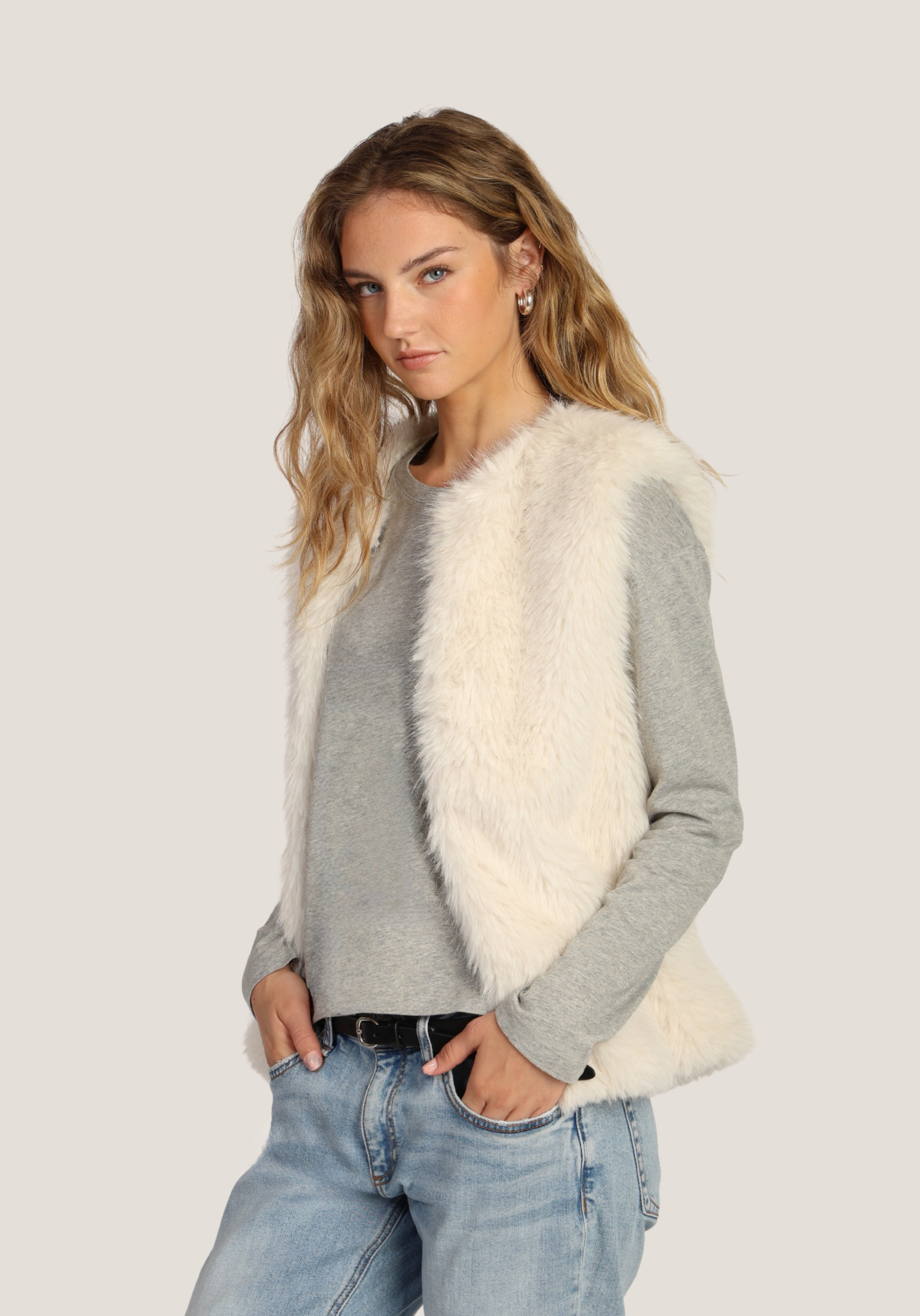 Ava Vest