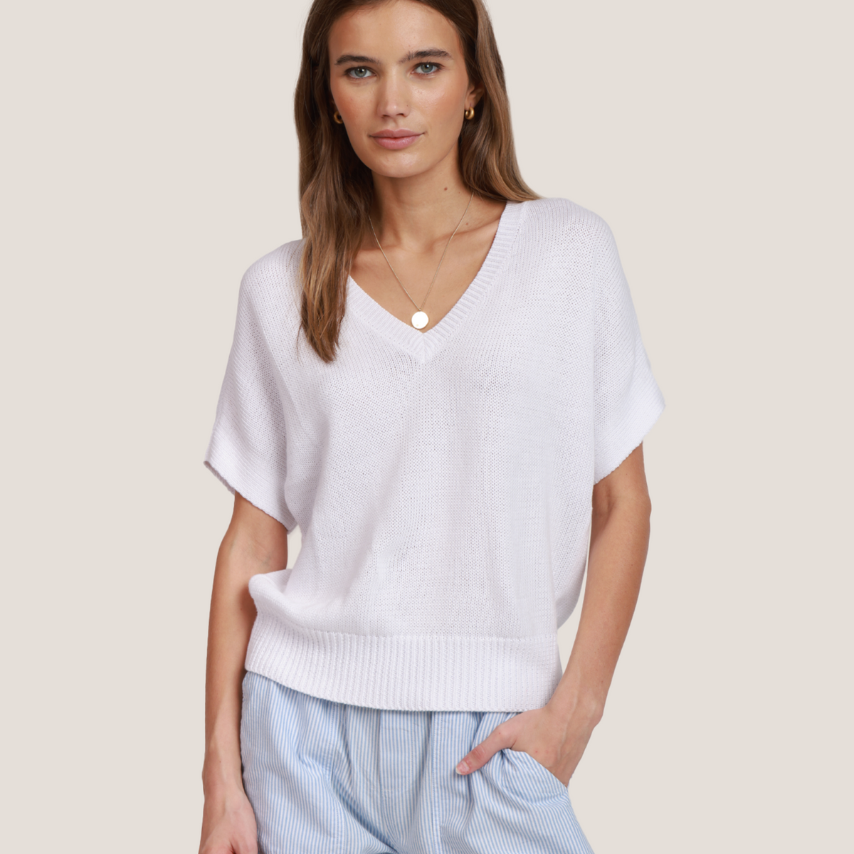 walenode deep vneck knit(white) Deep V-Sweater walenode deep vneck knit(white) Deep V-Sweater