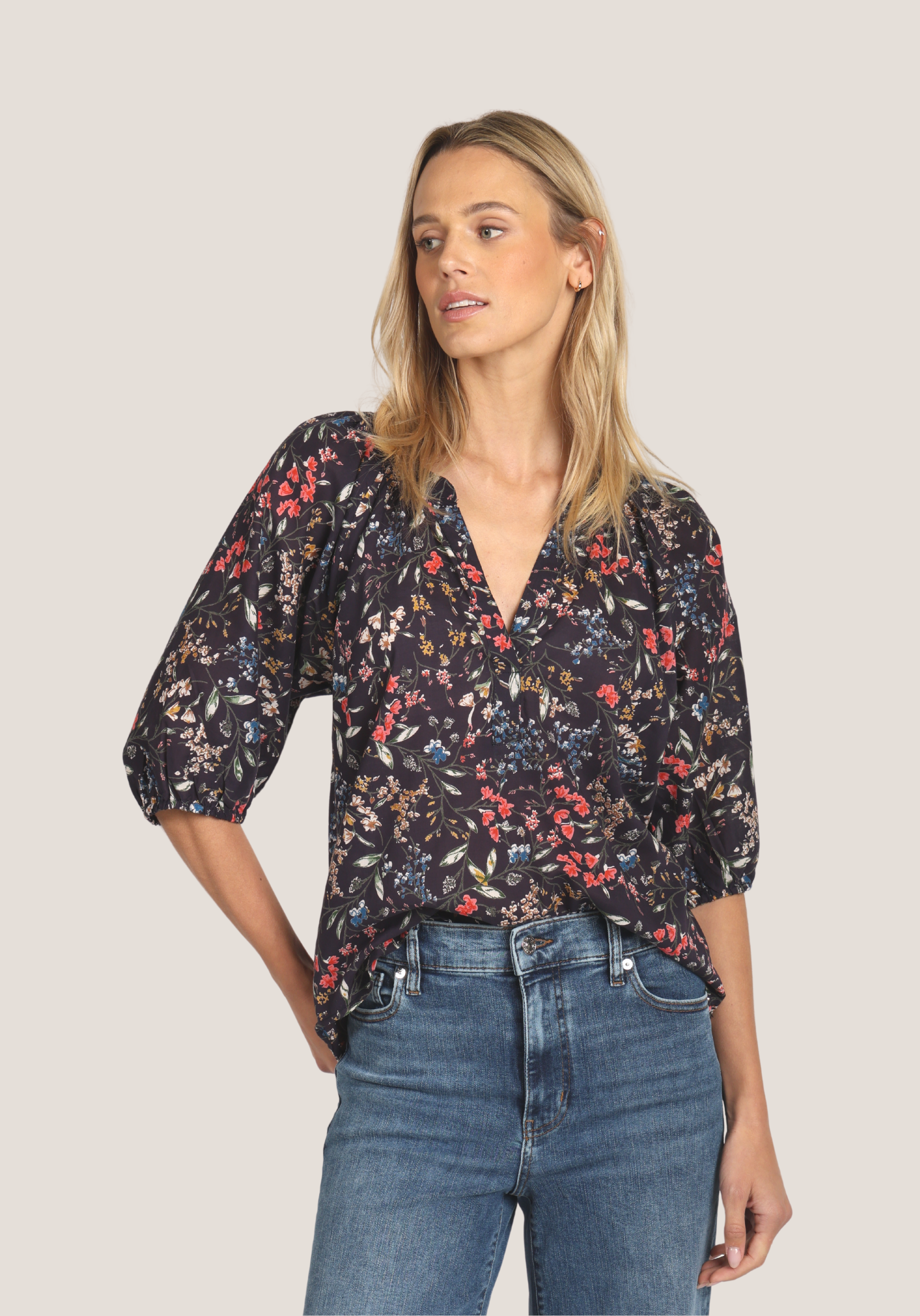 Anna Top
