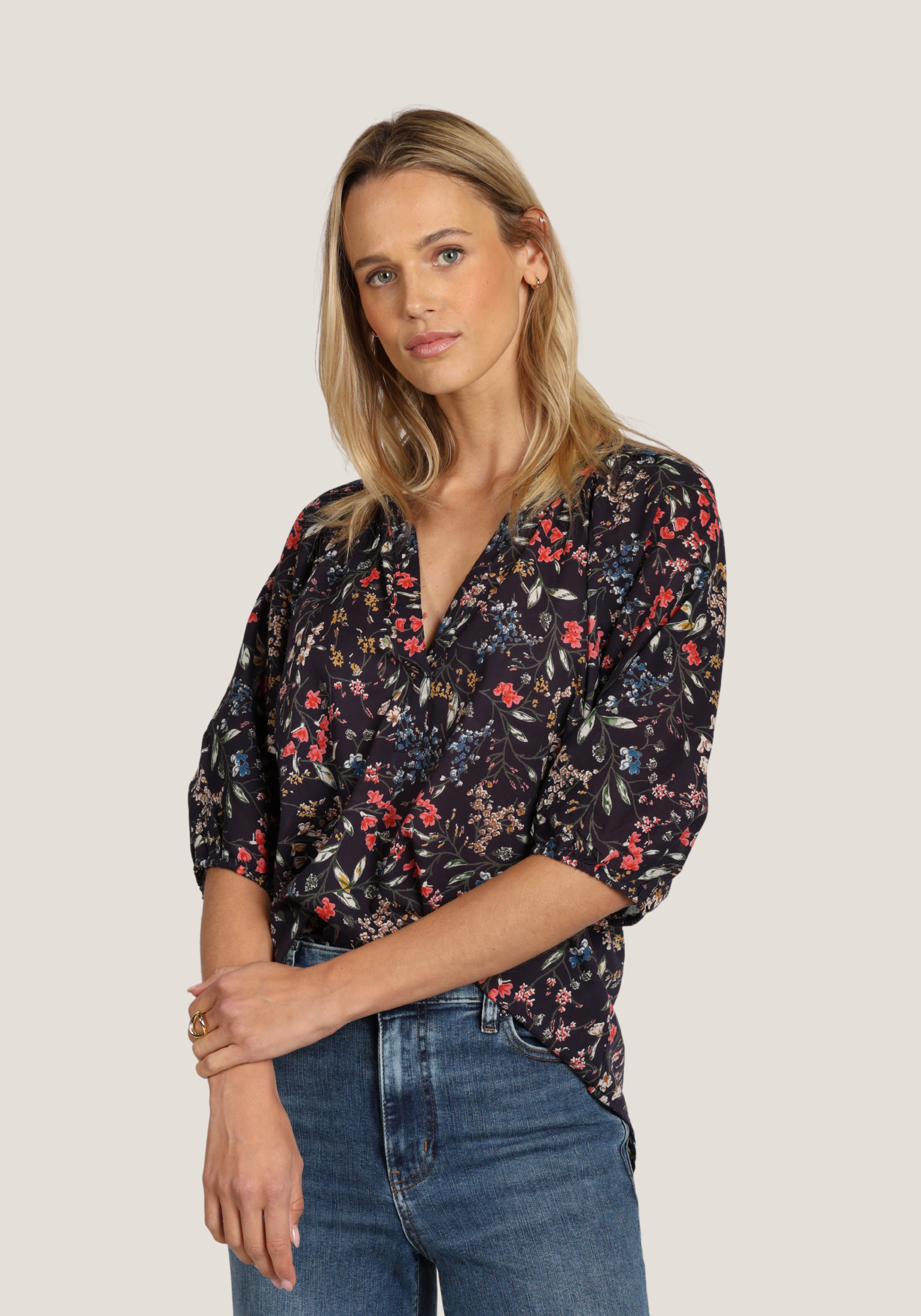 Anna Top