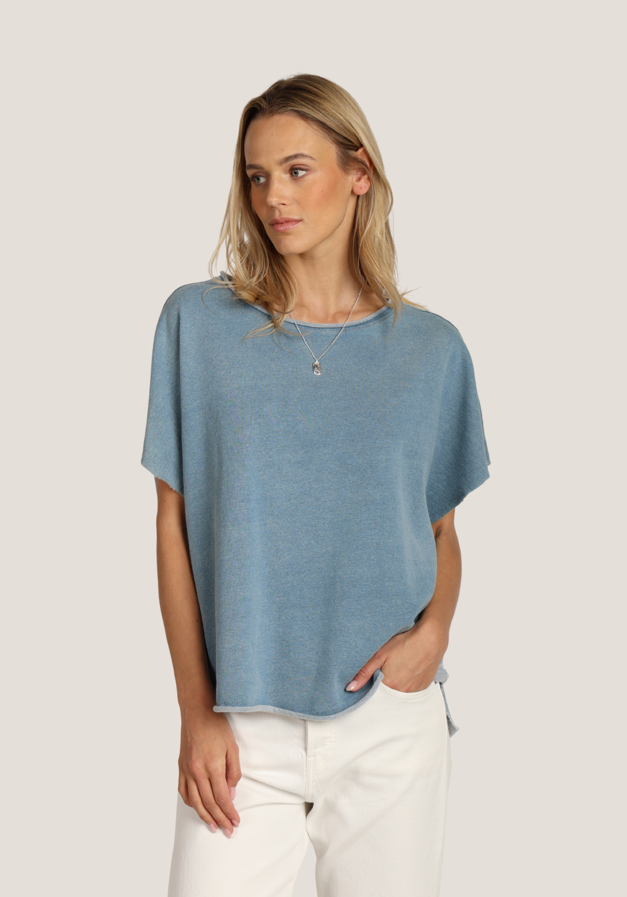 Indigo Caplet