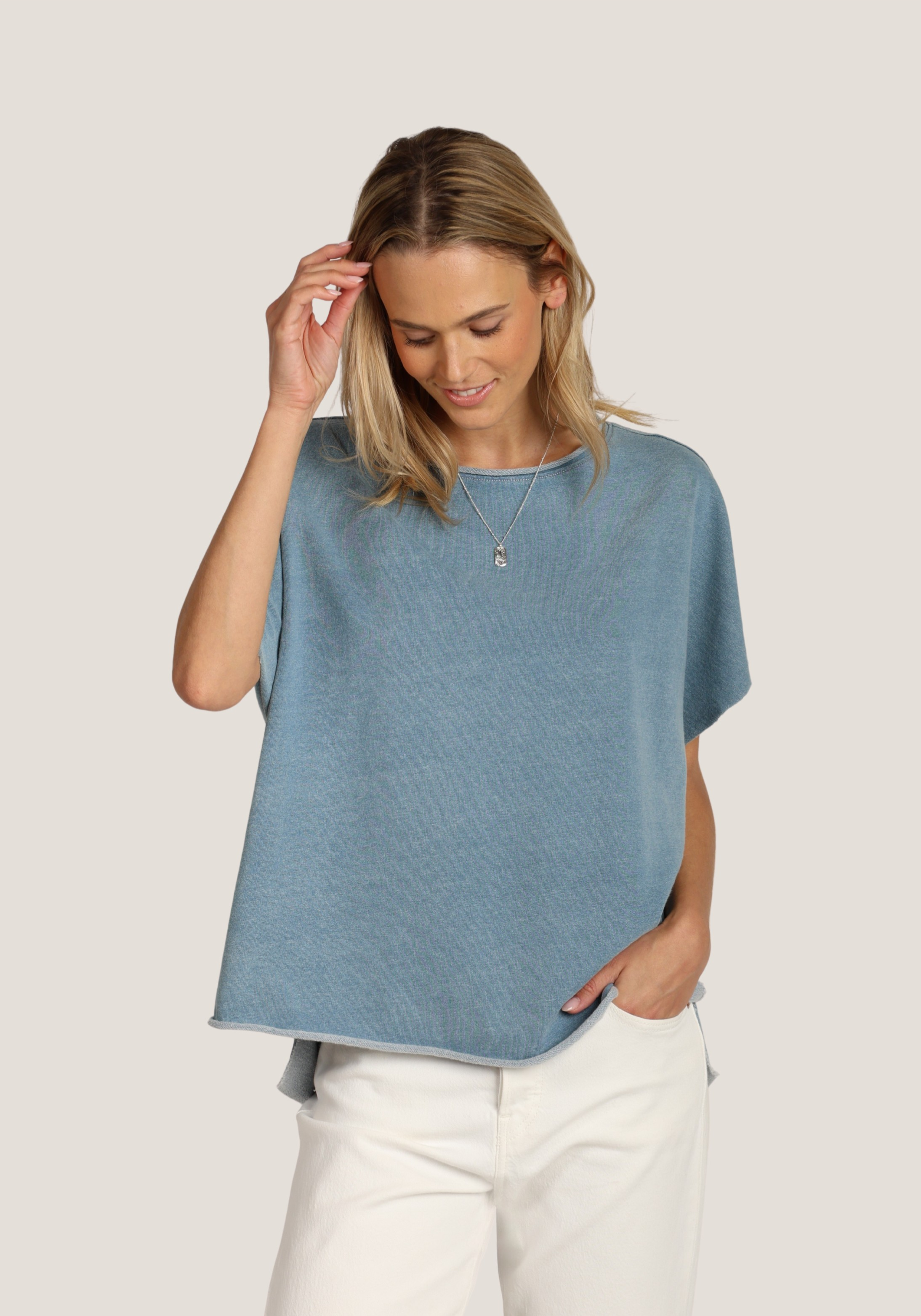 Indigo Caplet