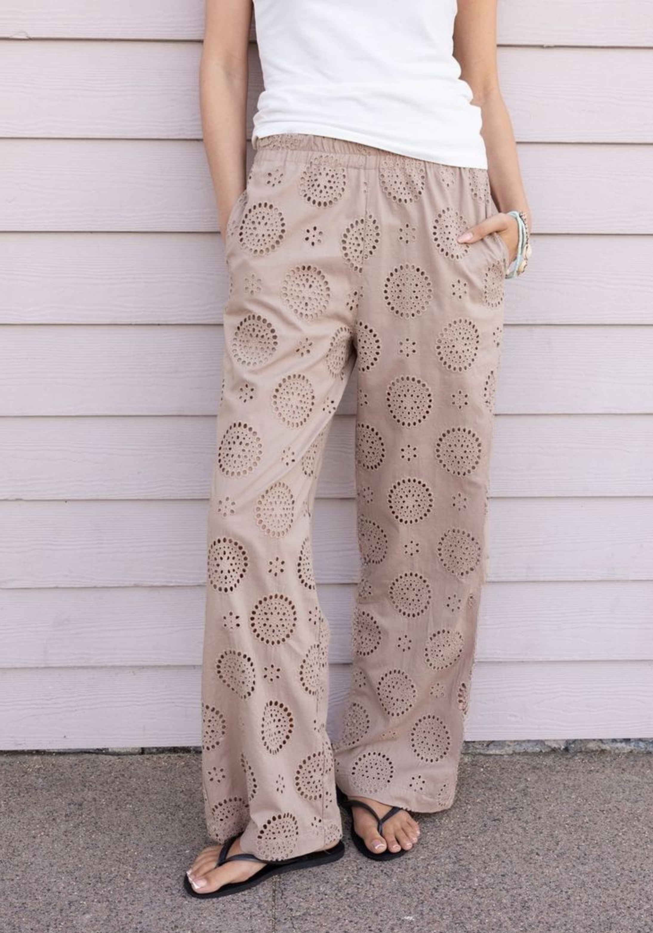 Elle Pant