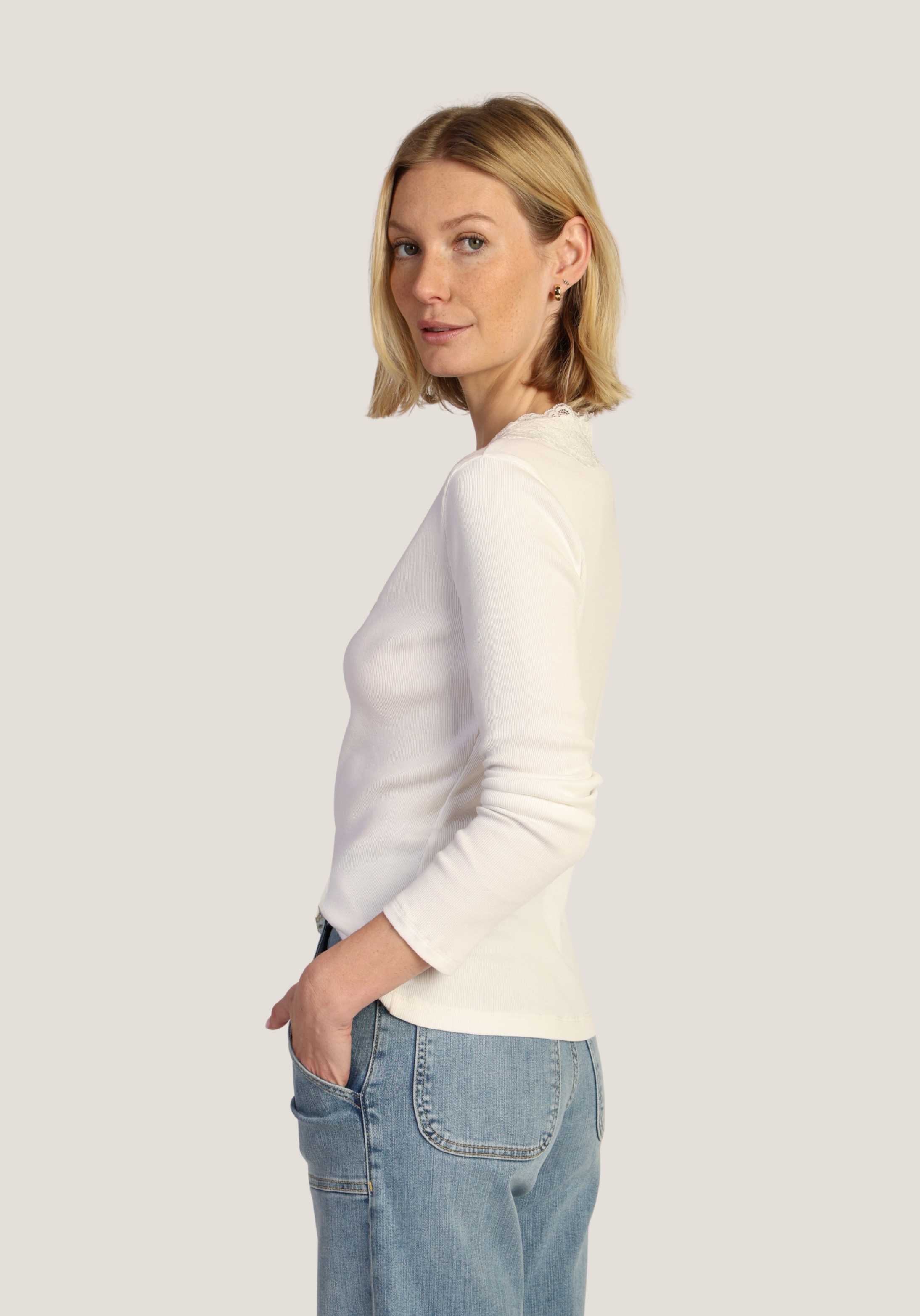 Remi V-Neck w/ Lace Trim