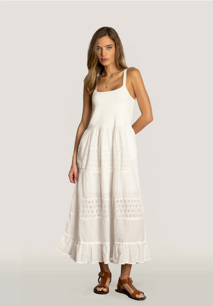 victoria white dress edition piece that commands Select Color:White Red Strapless Long Evening Length: Mini hemline (above the knee)